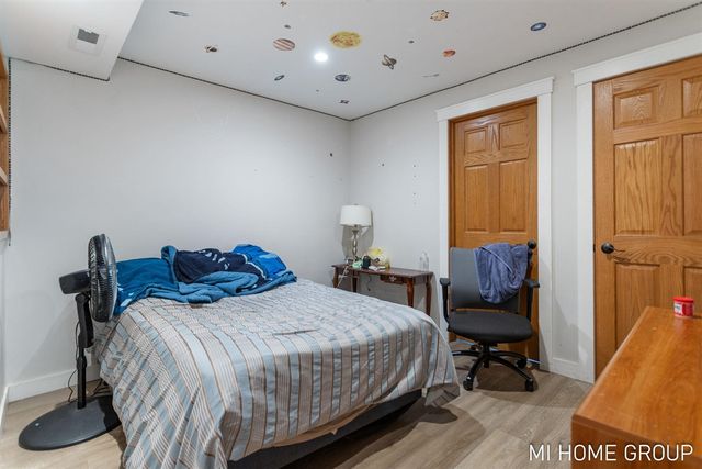1081 Graafschap Road, Holland, MI 49423