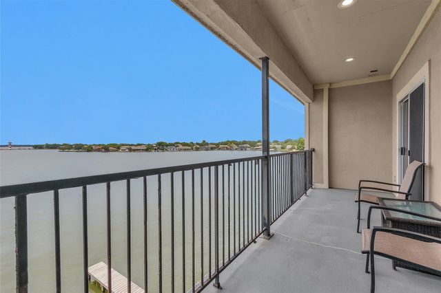 7039 Kingston Cove Ln 309, Willis, TX 77318