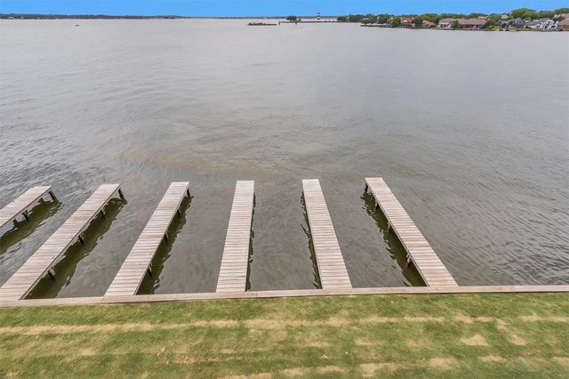 7039 Kingston Cove Ln 309, Willis, TX 77318