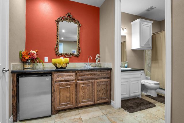 7039 Kingston Cove Ln 309, Willis, TX 77318