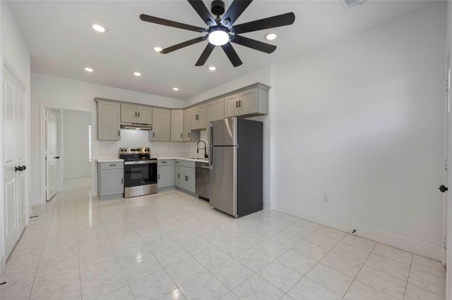 4814 Wilmington Street A, Houston, TX 77033