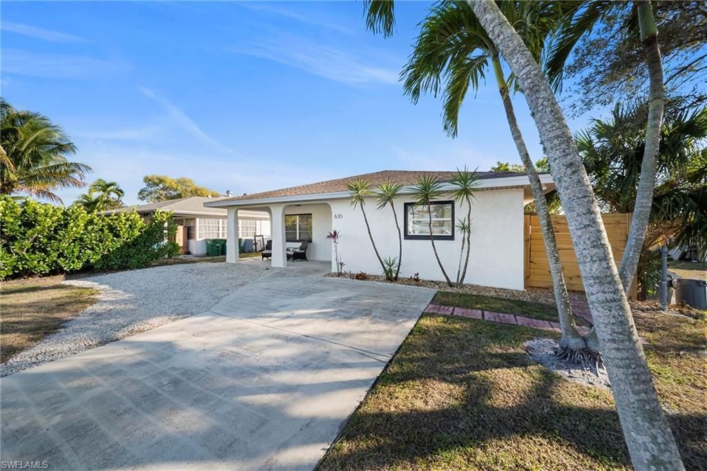 630 99th AVE N, NAPLES, FL 34108 — photo 2