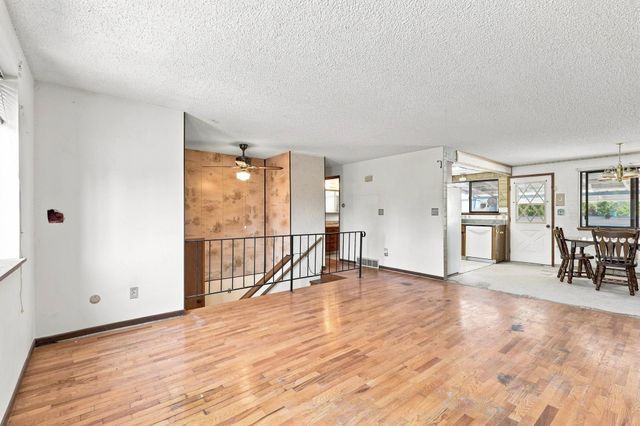 631 S Jefferson St, Medical Lake, WA 99022