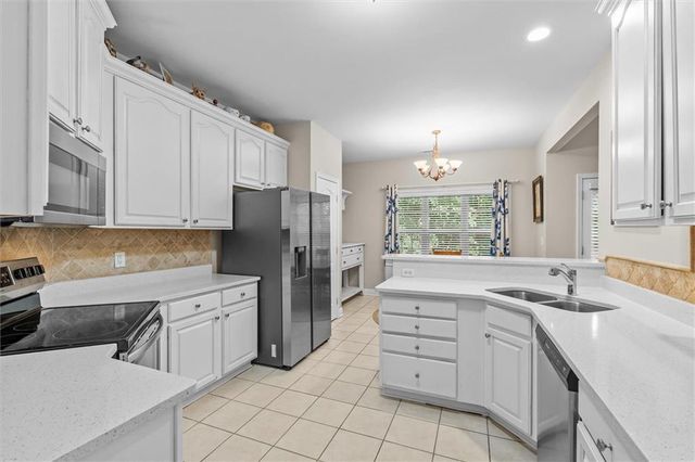 7055 Fletcher Dr, Winston, GA 30187