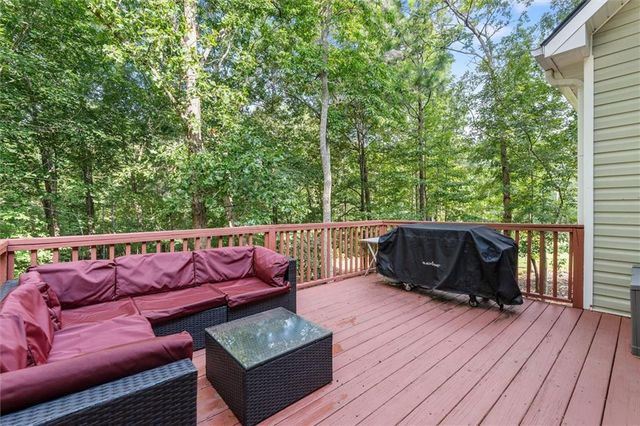7055 Fletcher Dr, Winston, GA 30187