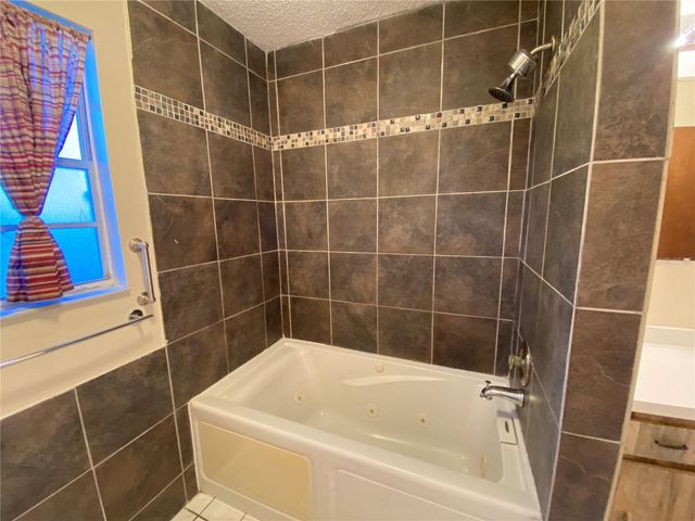 39648 MEADOWOOD LOOP, Zephyrhills, FL 33542