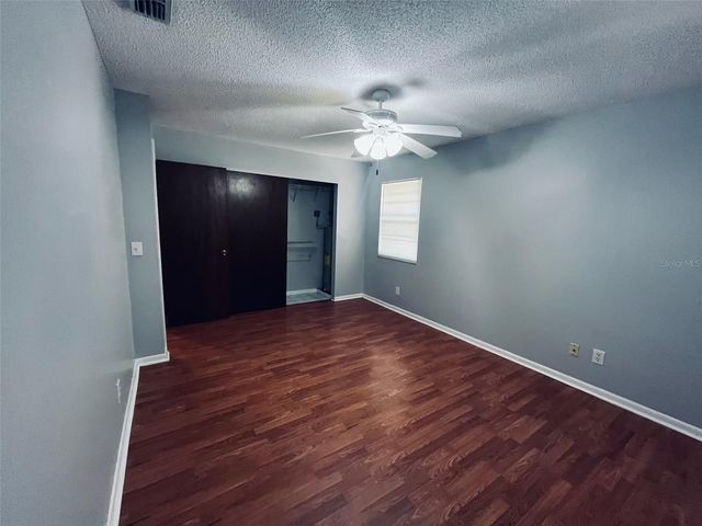 39648 MEADOWOOD LOOP, Zephyrhills, FL 33542