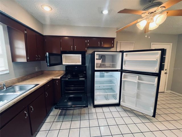 39648 MEADOWOOD LOOP, Zephyrhills, FL 33542