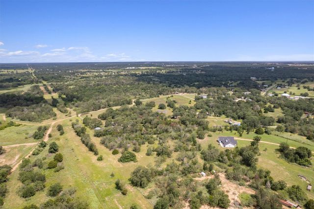 000 Josie LN, Bastrop, TX 78602