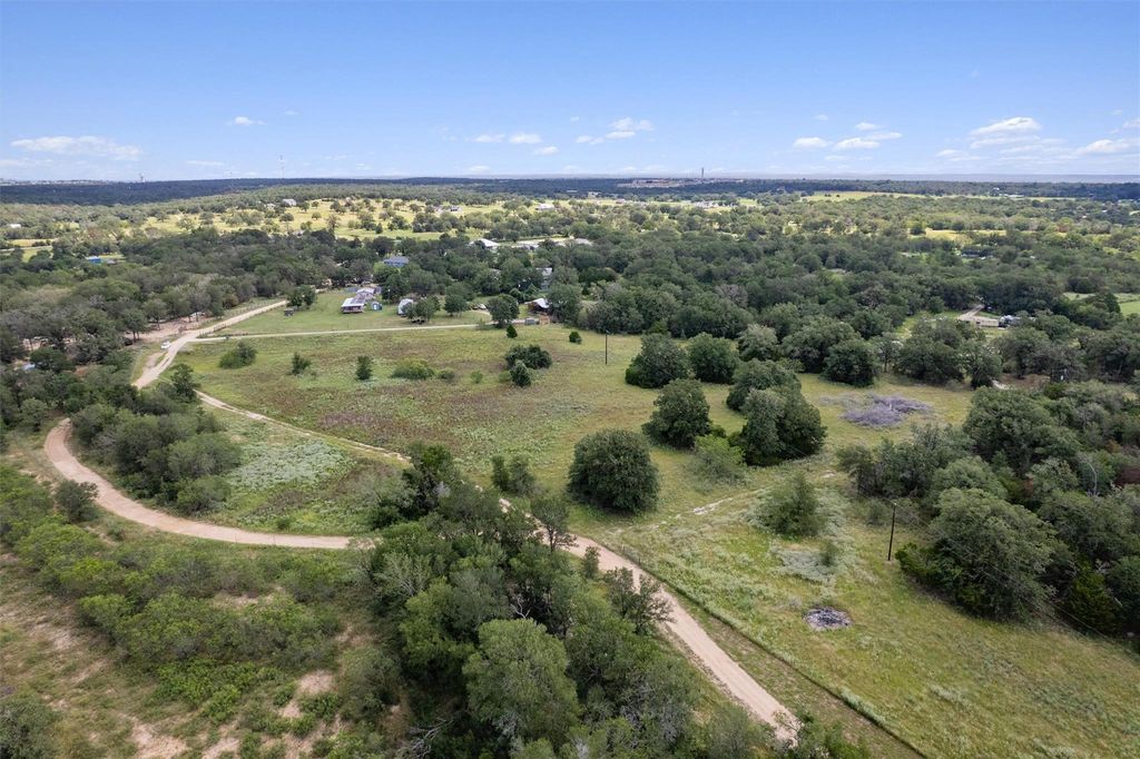 000 Josie LN, Bastrop, TX 78602