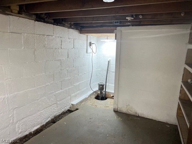 1780 blosser Lane, Follansbee, WV 26037