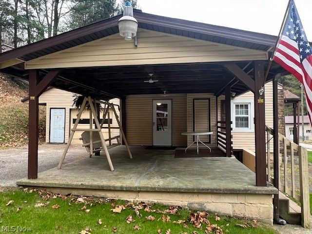 1780 blosser Lane, Follansbee, WV 26037