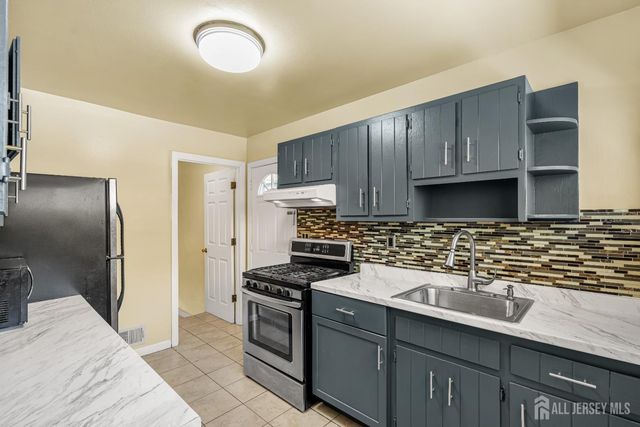 34 Princeton Road, Old Bridge, NJ 08859
