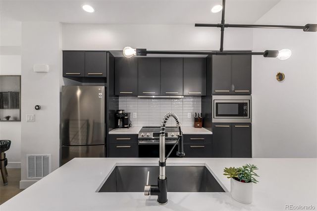 2588 S Broadway, Denver, CO 80210