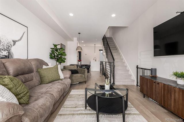 2588 S Broadway, Denver, CO 80210