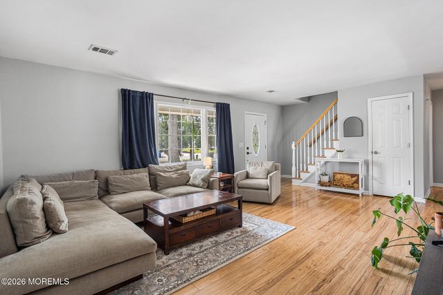 88 Almond Drive, Toms River, NJ 08753