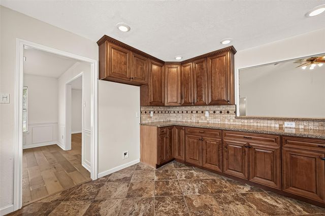 12411 Pinerock Lane, Houston, TX 77024