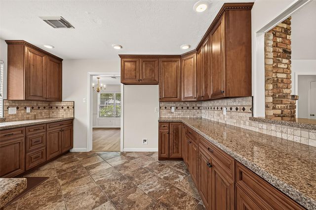 12411 Pinerock Lane, Houston, TX 77024