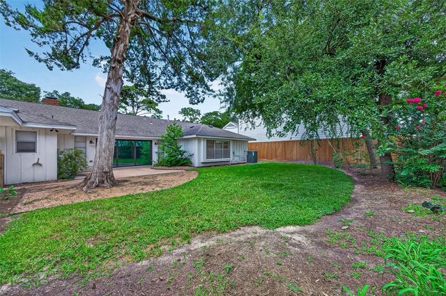 12411 Pinerock Lane, Houston, TX 77024
