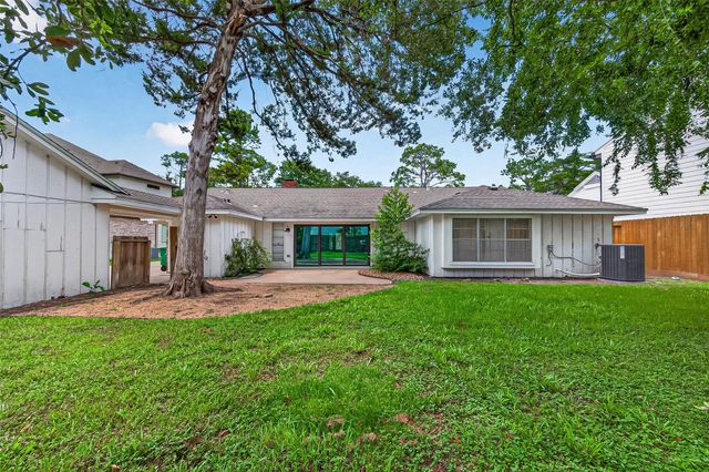 12411 Pinerock Lane, Houston, TX 77024