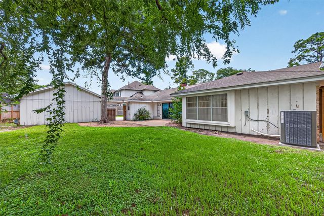12411 Pinerock Lane, Houston, TX 77024