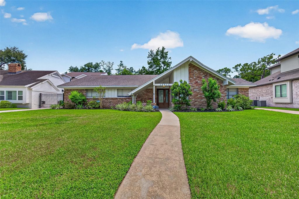 12411 Pinerock Lane, Houston, TX 77024