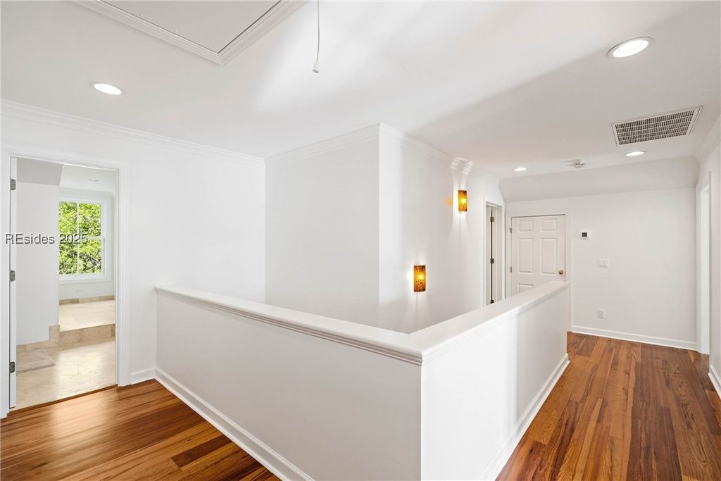 Image 31 of property listing at 104 Barnaby Blf, Seabrook, SC 29940