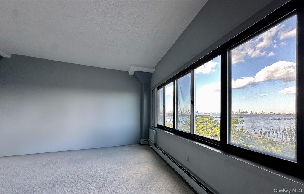 10 Bay Street Landing 2B, Staten Island, NY 10301 — photo 2