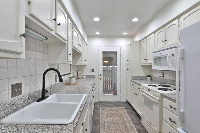 3128 Rivermill Drive, Columbus, OH 43220