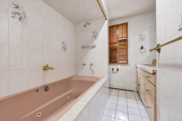 20 75TH ST, North Bergen, NJ 07047