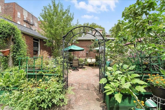 20 75TH ST, North Bergen, NJ 07047