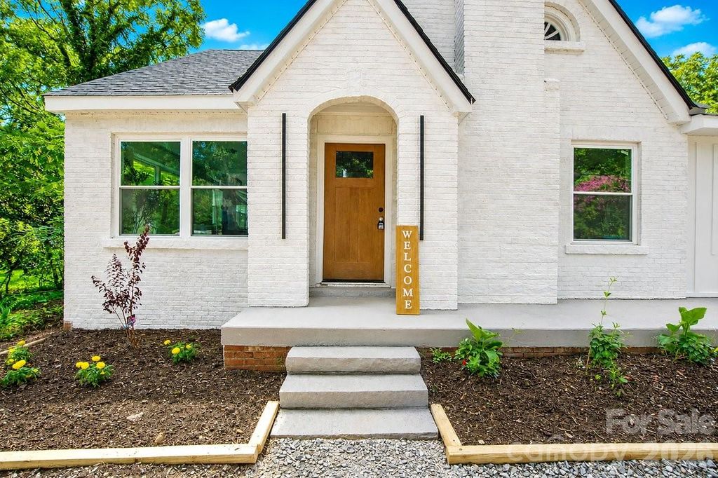 4115 N Sharon Amity Road, Charlotte, NC 28205