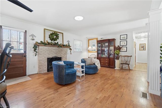 313 Lotz DR, Yorktown, VA 23692