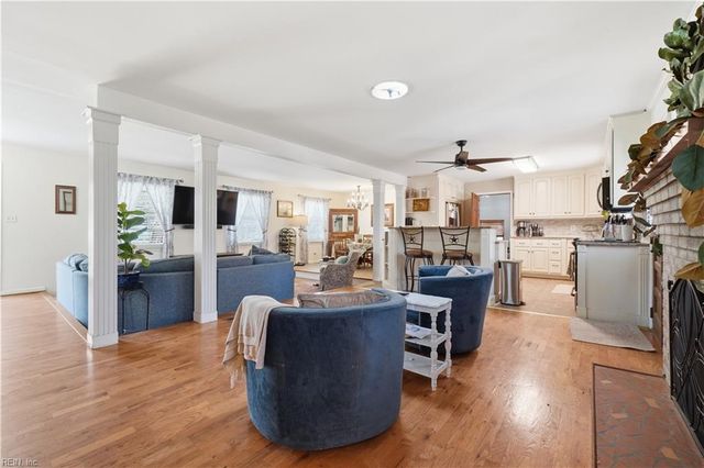 313 Lotz DR, Yorktown, VA 23692