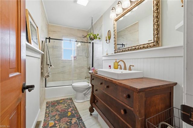 313 Lotz DR, Yorktown, VA 23692