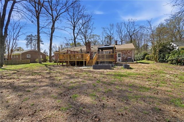 313 Lotz DR, Yorktown, VA 23692