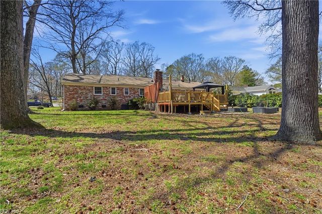 313 Lotz DR, Yorktown, VA 23692