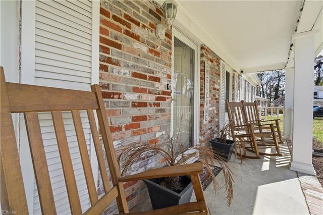 313 Lotz DR, Yorktown, VA 23692