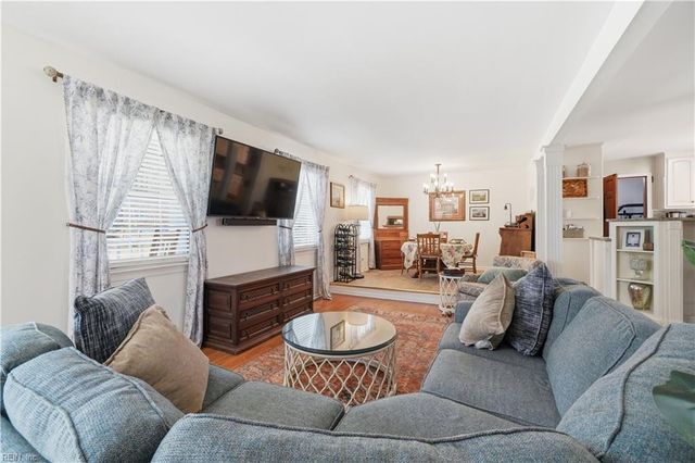 313 Lotz DR, Yorktown, VA 23692