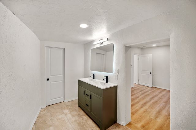 1619 Brae Street, Santa Fe, NM 87505