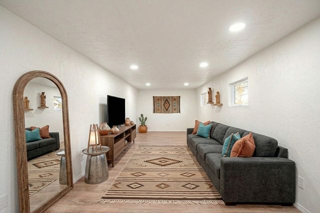 1619 Brae Street, Santa Fe, NM 87505