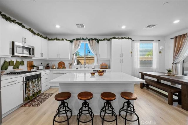 5142 Endive, Fontana, CA 92336
