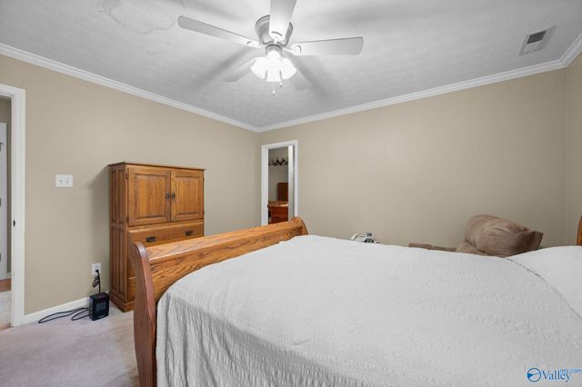 401 Twin Oaks Drive NW, Hartselle, AL 35640