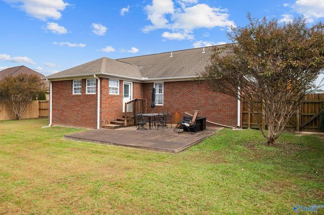 401 Twin Oaks Drive NW, Hartselle, AL 35640