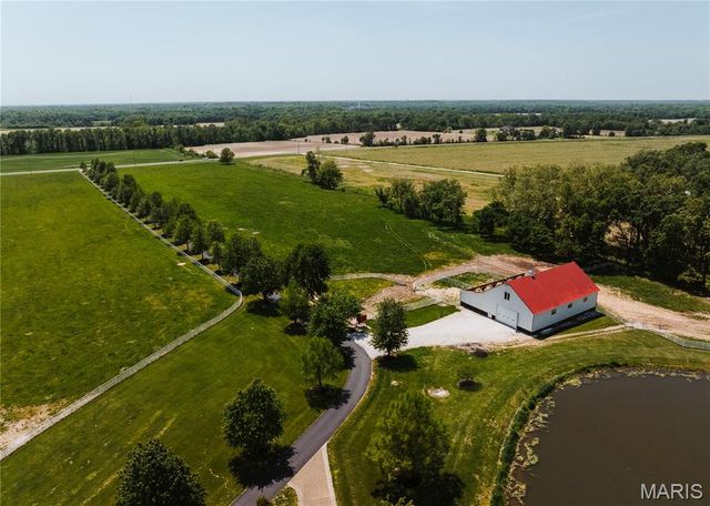 3869 Highway C, Moscow Mills, MO 63362