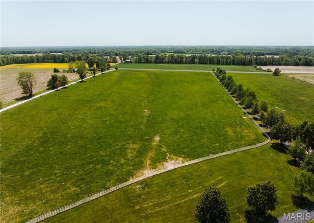 3869 Highway C, Moscow Mills, MO 63362