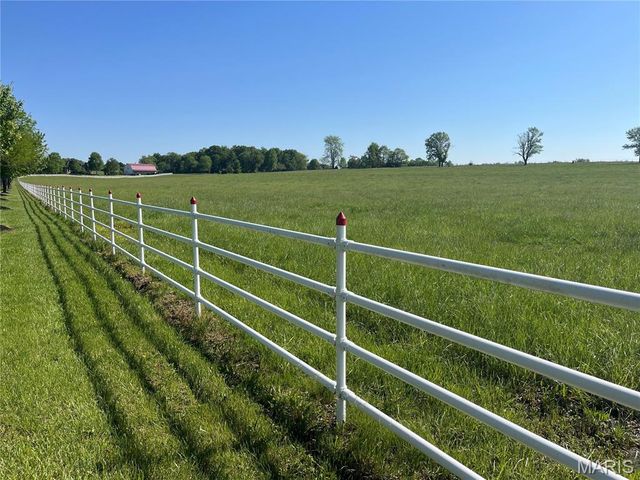 3869 Highway C, Moscow Mills, MO 63362