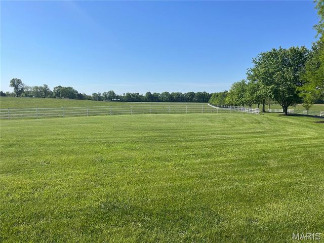 3869 Highway C, Moscow Mills, MO 63362