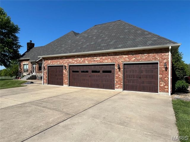 3869 Highway C, Moscow Mills, MO 63362
