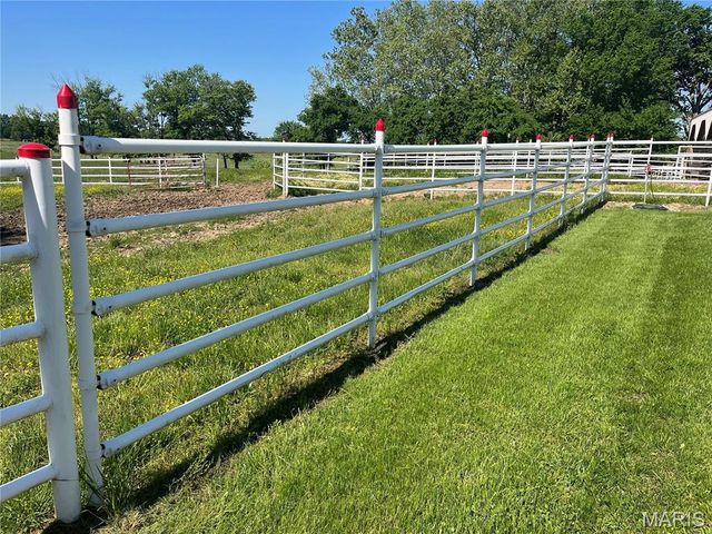 3869 Highway C, Moscow Mills, MO 63362